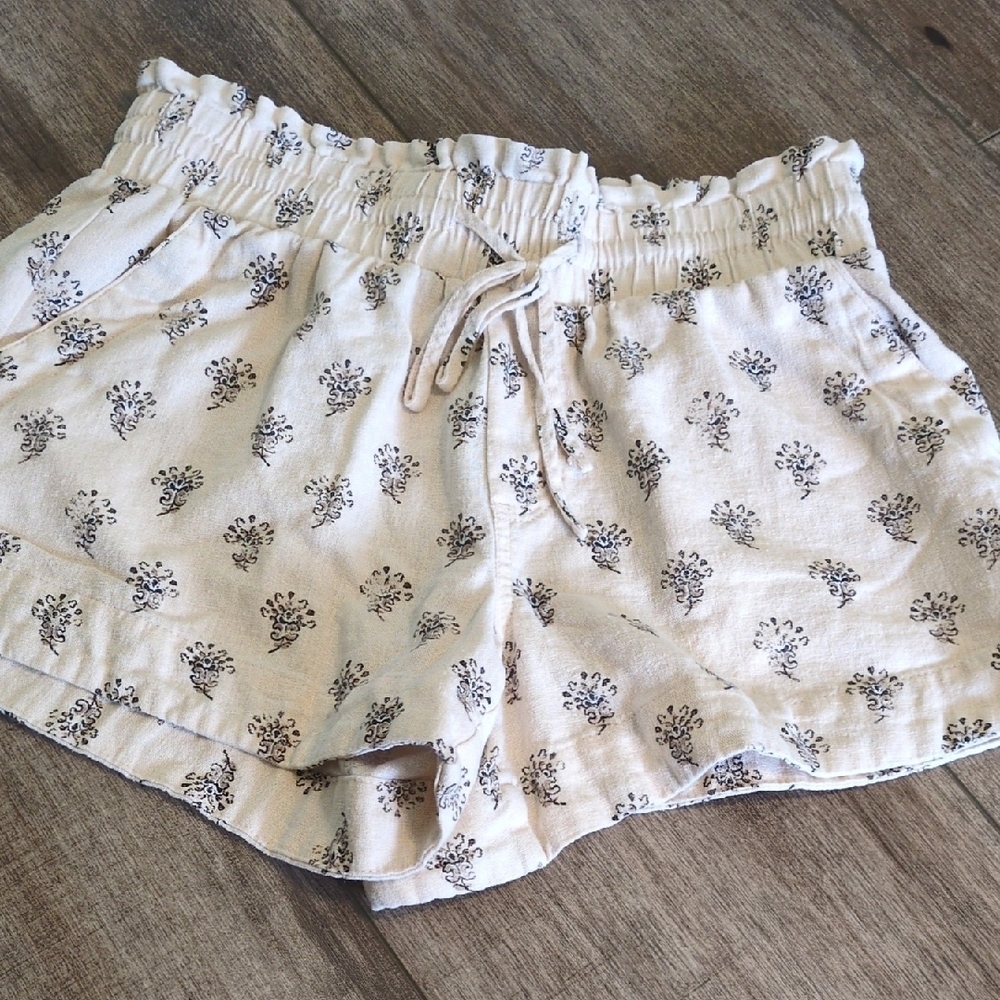 a new day High Waist Tan and Black Shorts - Picture 6 of 8